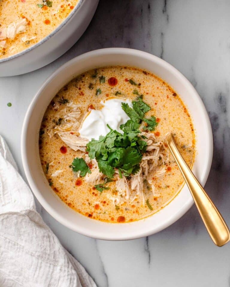 Keto White Chicken Chili Recipe